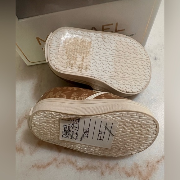 Michael Kors Infant Size One Slip On Monogram Print Beige Sneakers With Box - Picture 5 of 10